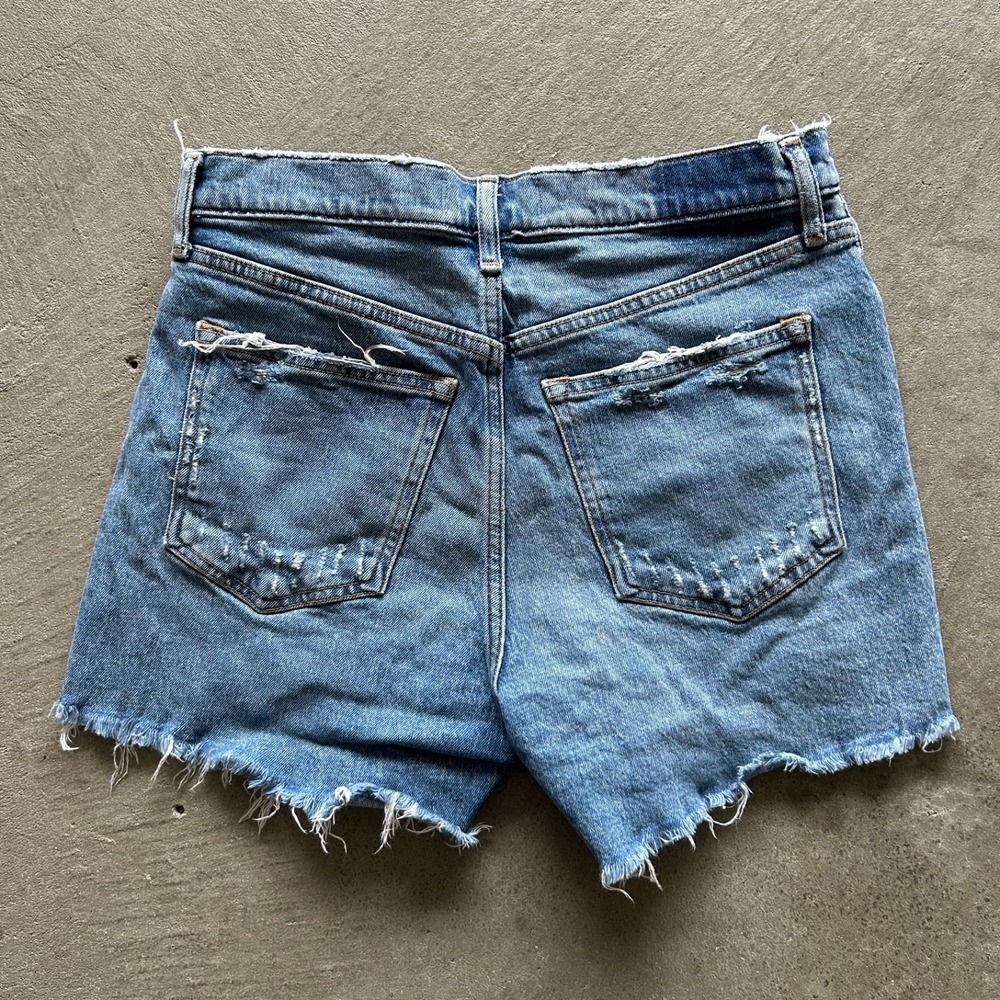 Abercrombie & Fitch Jean Shorts Size 29x4 The 4" Mom Short High Rise Distressed - Picture 3 of 7